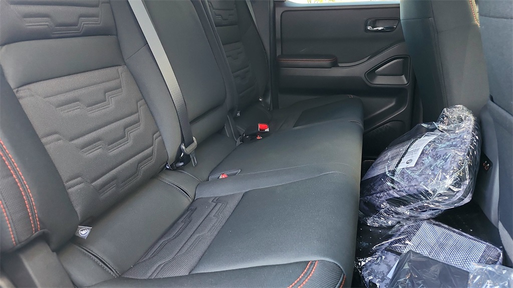 2025 Nissan Frontier