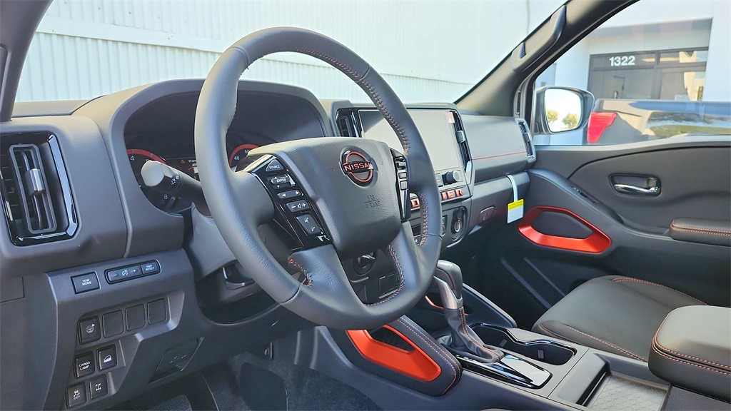 2025 Nissan Frontier