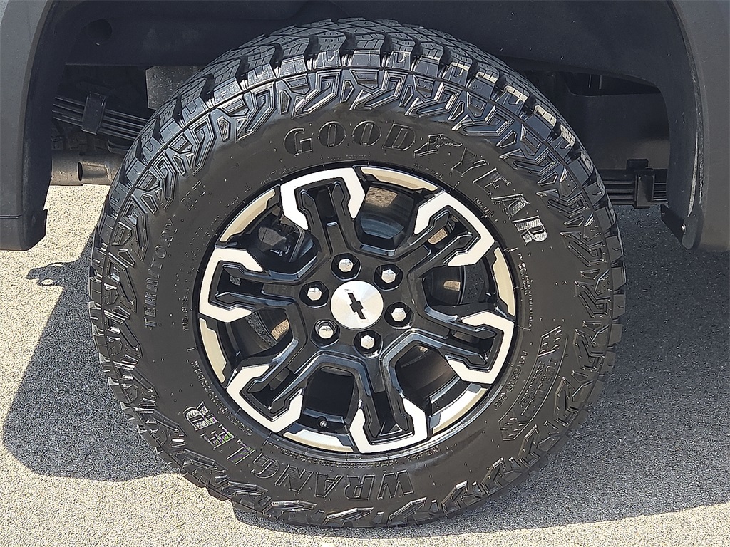 Used 2025 Chevrolet Silverado 1500 For Sale in Farmington, AR