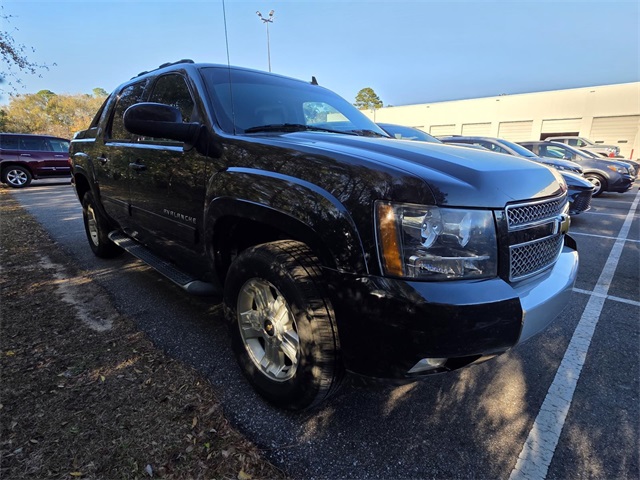 2013 Chevrolet Avalanche LT Black Diamond Edition 4WD