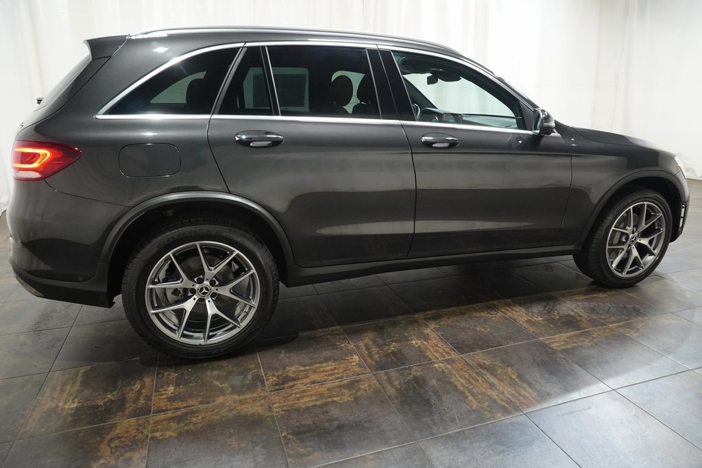 2022 Mercedes Benz GLC 300 4MATIC photo 3