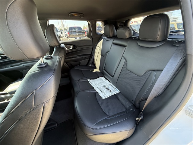 2025 Jeep Compass Latitude White at Texan Dodge Chrysler Jeep Ram