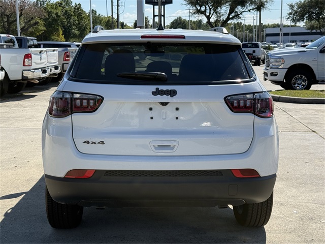 2025 Jeep Compass Latitude White at Texan Dodge Chrysler Jeep Ram