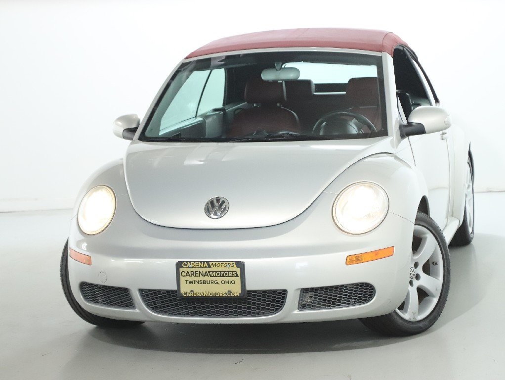 2009 Volkswagen New Beetle Base