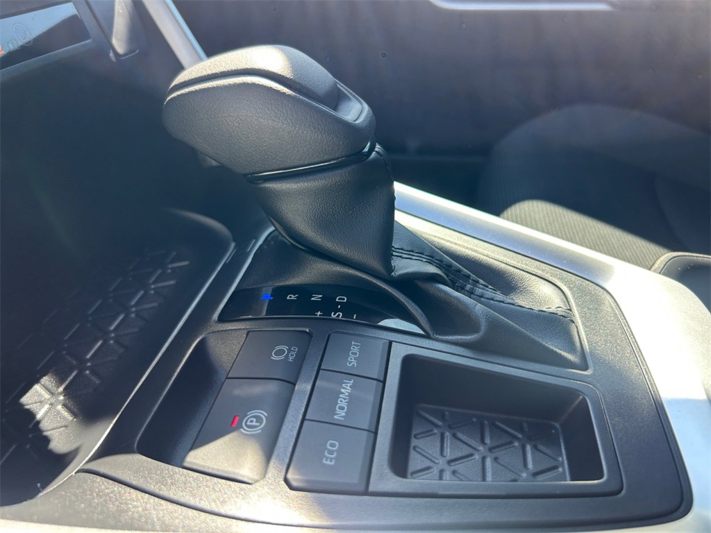 Used Car 2023 Toyota Rav4  Le For Sale Under $30,000 In Floresville, Texas