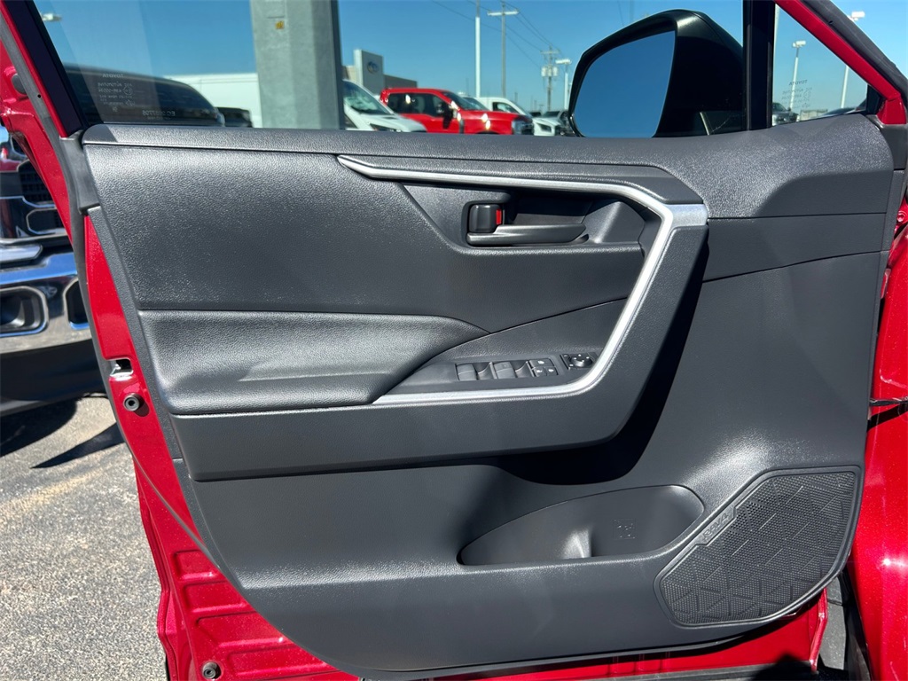 Used Car 2023 Toyota Rav4  Le For Sale Under $30,000 In Floresville, Texas