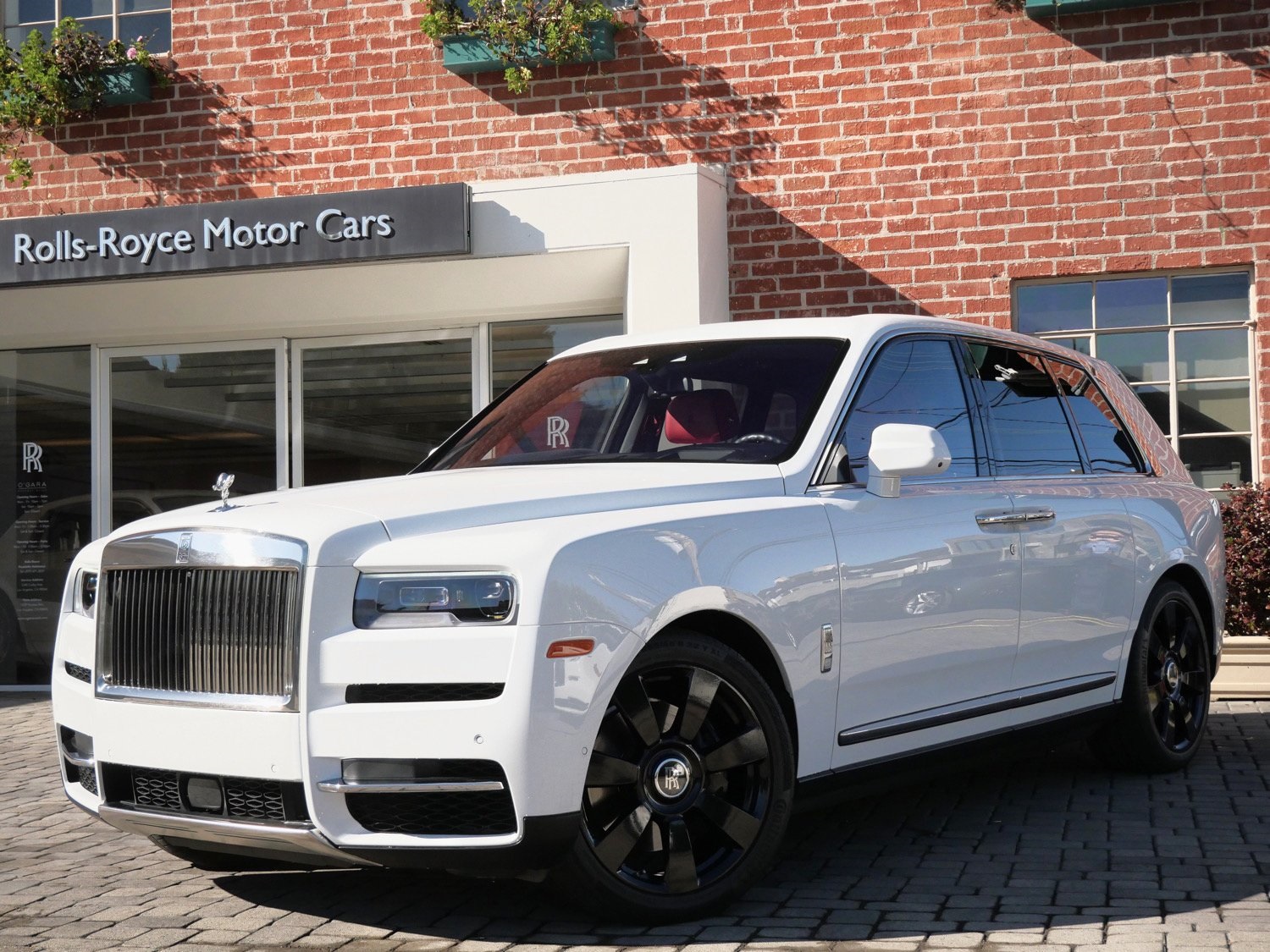 2022 Rolls-Royce Cullinan Base