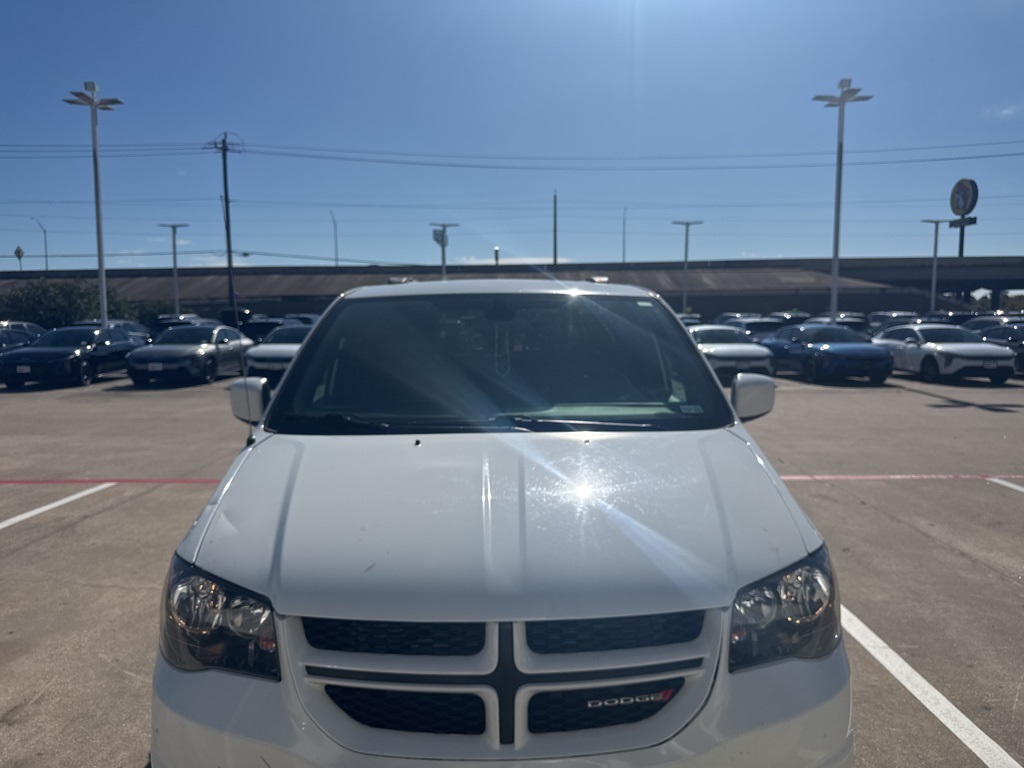 2019 Dodge Grand Caravan GT White at DeMontrond Gulf Freeway