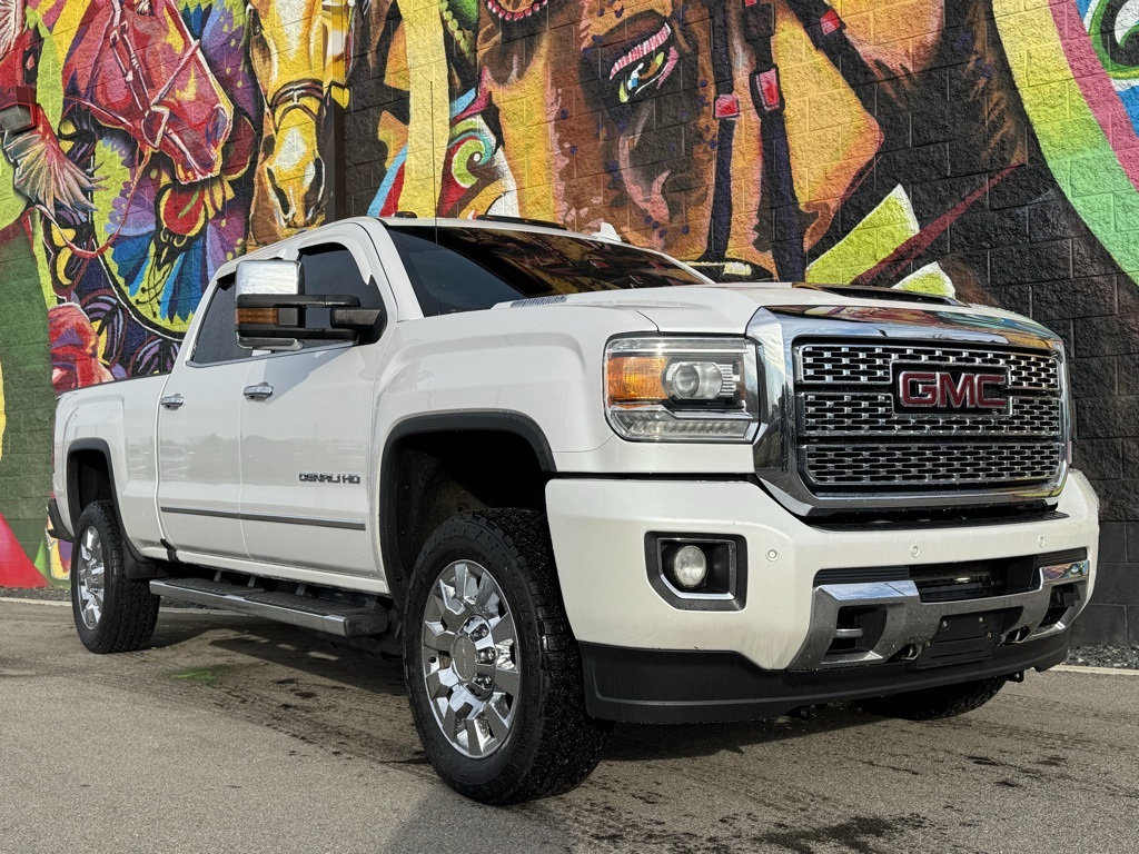 2018 GMC Sierra 2500HD Denali Crew Cab SB 4WD