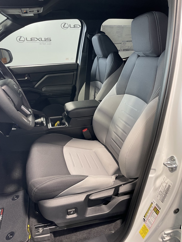 Thumbnail: 2025 Toyota Tacoma - 31