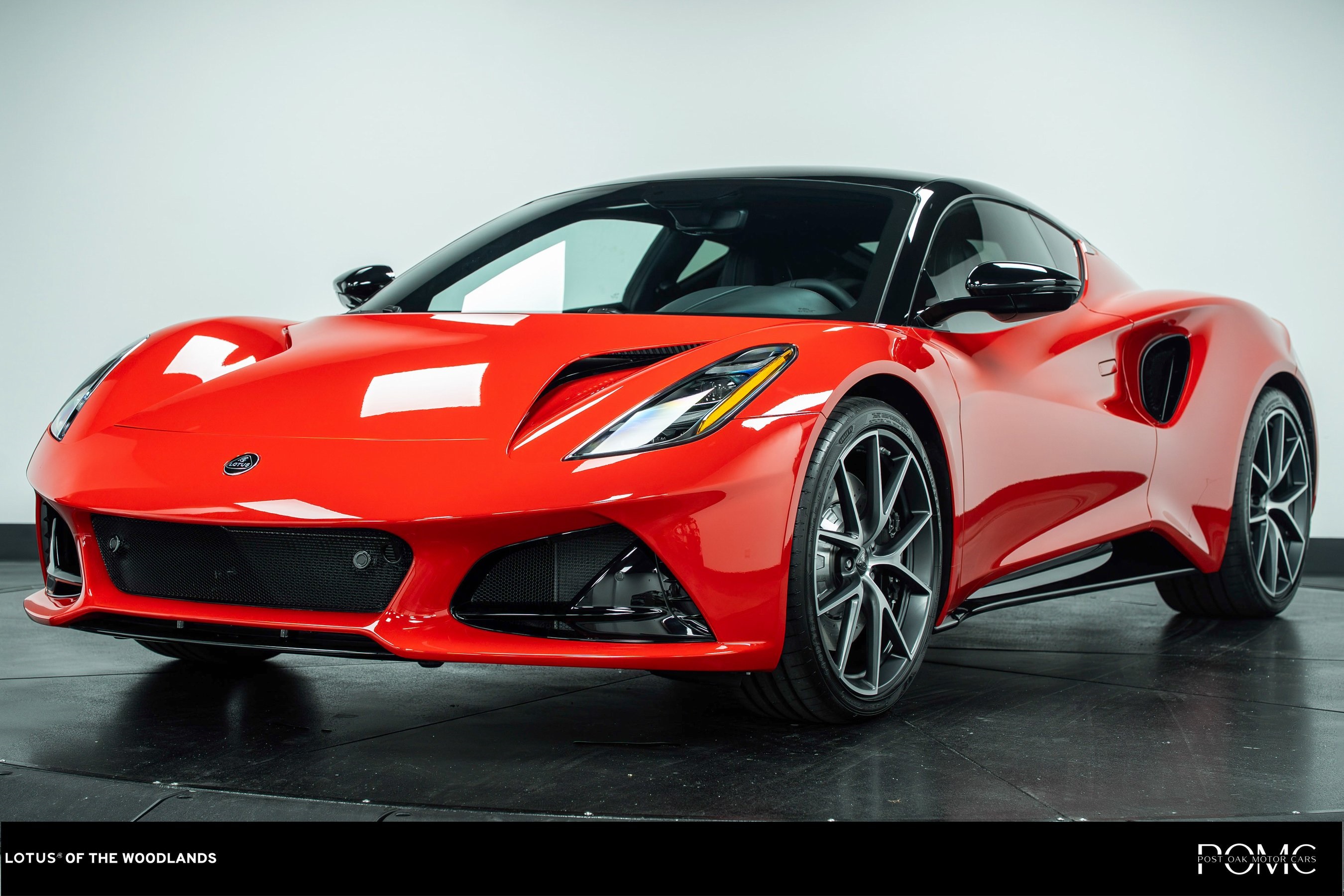2025 Lotus Emira Base photo 2