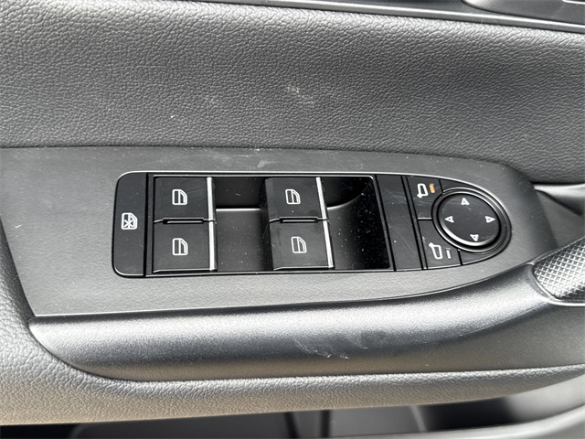 2025 Mazda CX-50 Hybrid Premium - 9