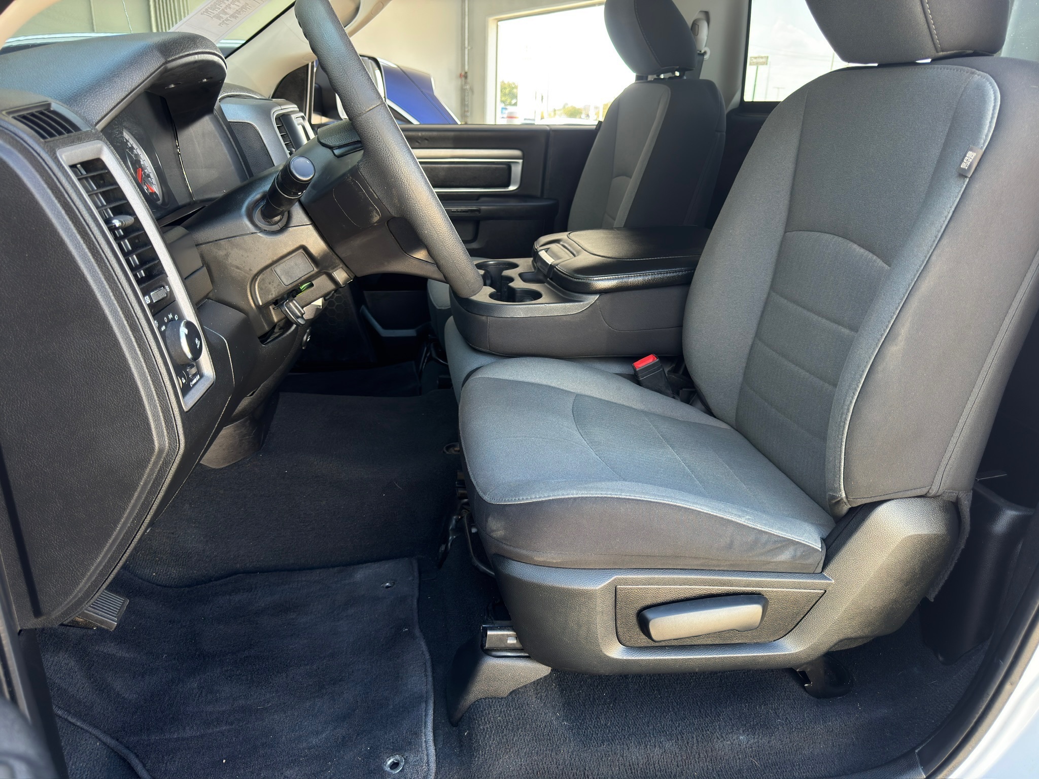 2023 Ram 1500 Classic Tradesman - 6