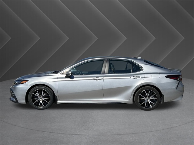 2024 Toyota Camry SE - 1