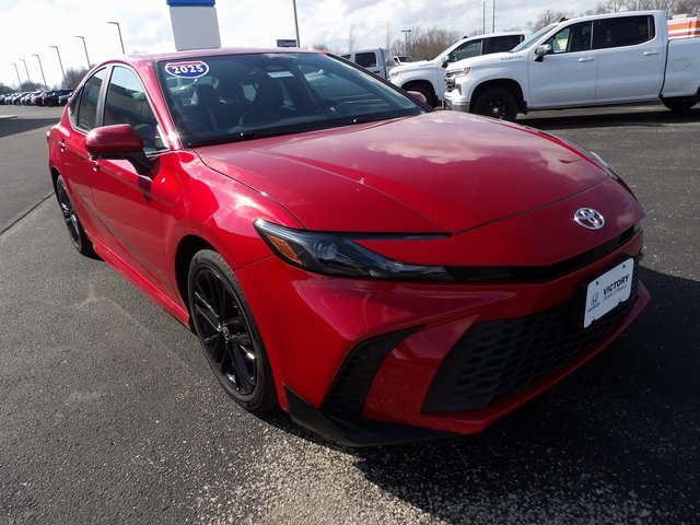 2025 Toyota Camry SE FWD