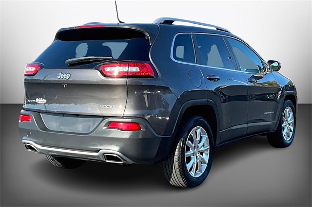 Used 2017 Jeep Cherokee For Sale in Gloucester, MA