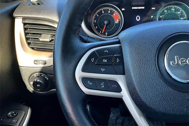 Used 2017 Jeep Cherokee For Sale in Gloucester, MA