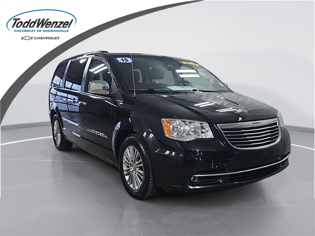 2015 Chrysler Town & Country Touring-L FWD