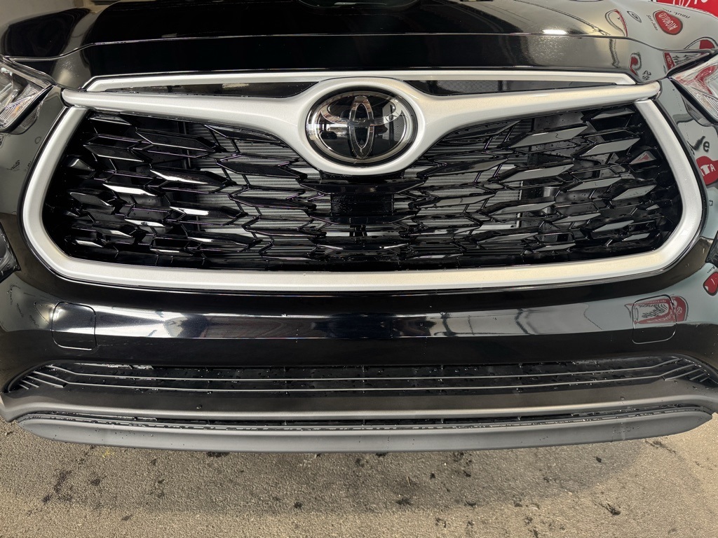 Thumbnail: 2025 Toyota Highlander - 13