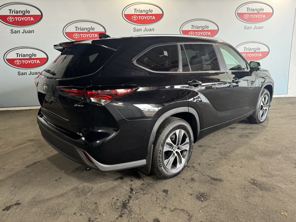 Thumbnail: 2025 Toyota Highlander - 4