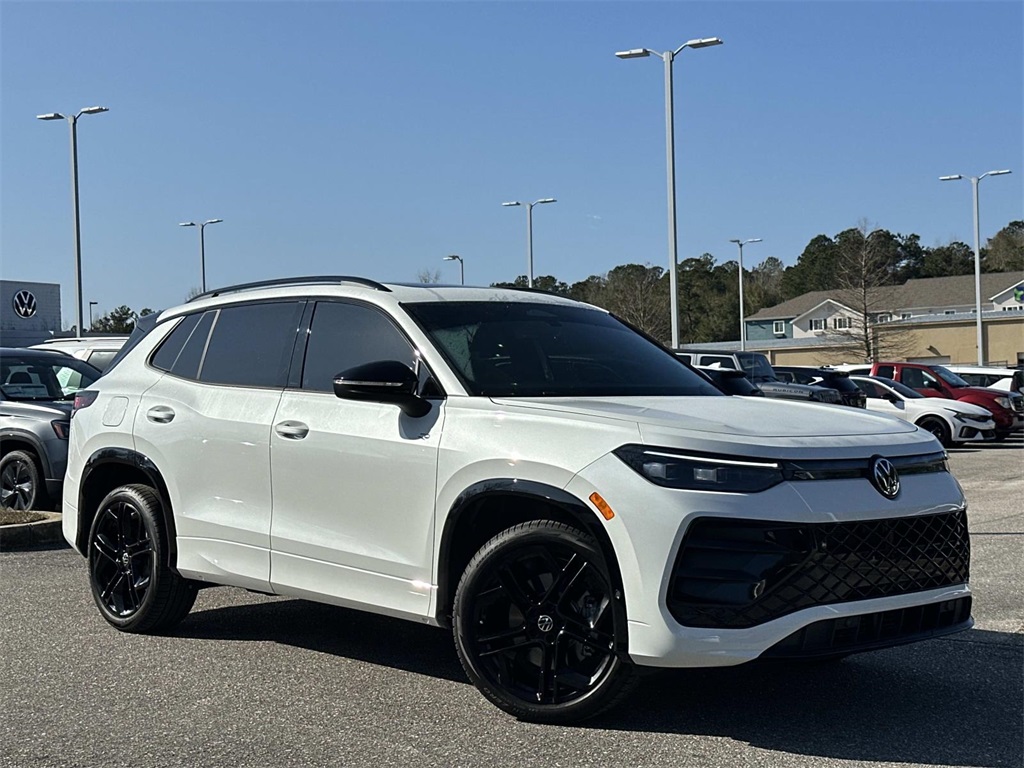 2025 Volkswagen Tiguan SE R-Line Black 4Motion