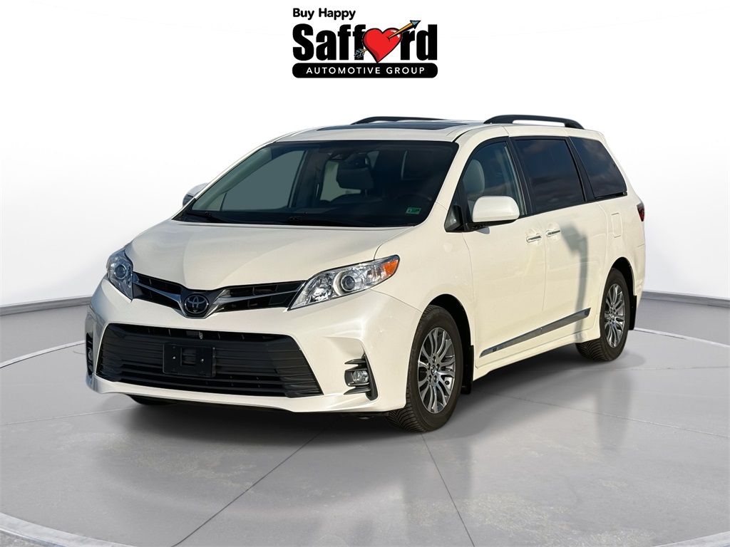 2020 Toyota Sienna XLE 7-Passenger FWD with Auto-Access Seat