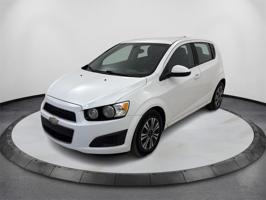 2014 Chevrolet Sonic LS Hatchback FWD