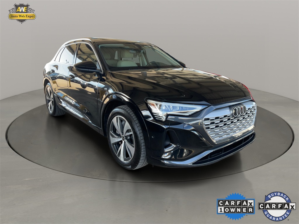 2024 Audi Q8 e-tron quattro Premium Plus AWD