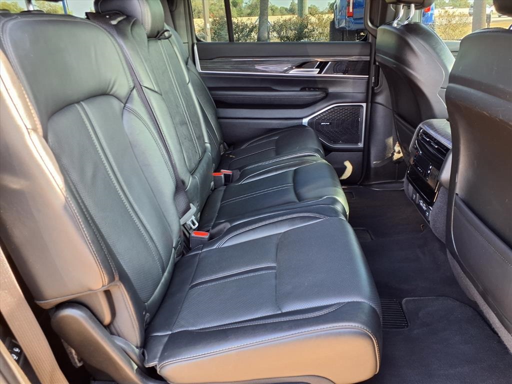 2022 Jeep Wagoneer Series III Gray at River Oaks CDJR