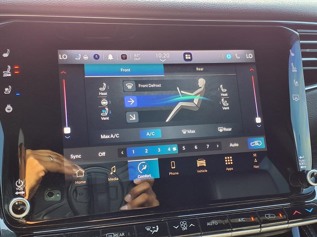 2022 Jeep Wagoneer Series III Gray at River Oaks CDJR