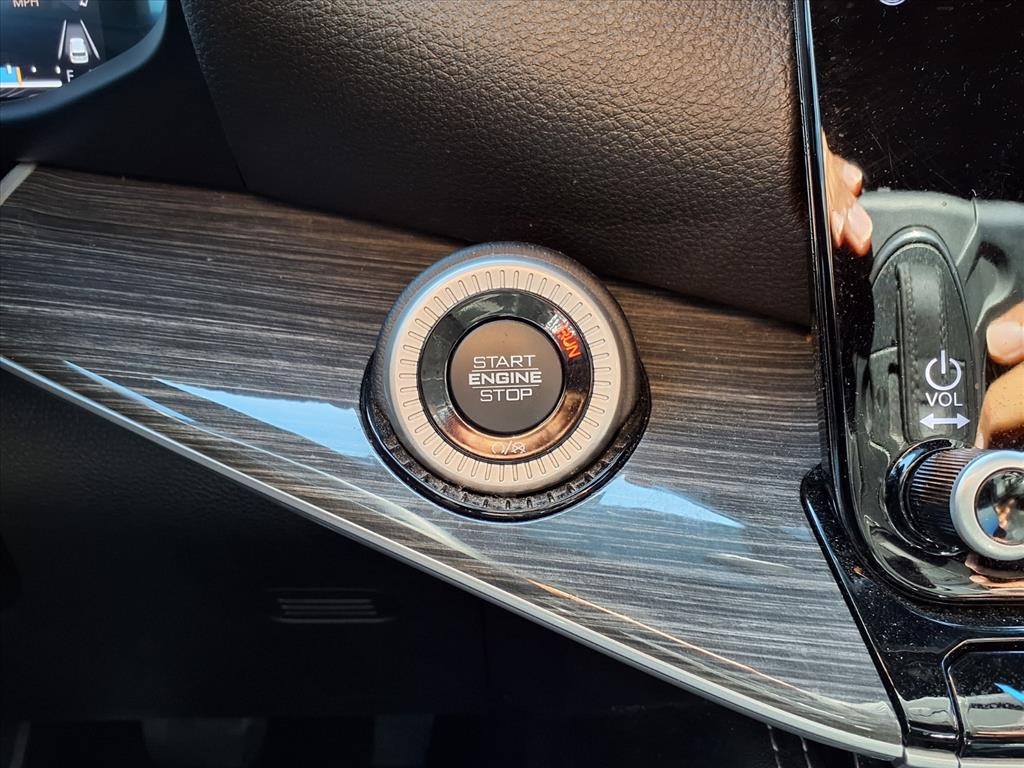 2022 Jeep Wagoneer Series III Gray at River Oaks CDJR