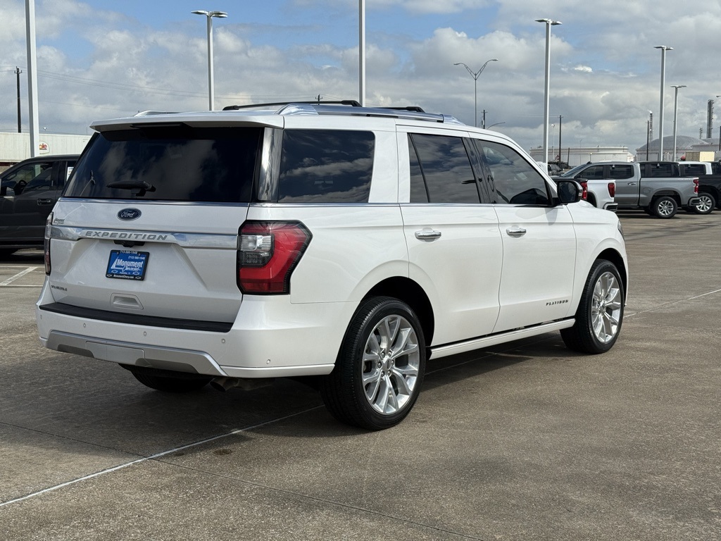 2019 Ford Expedition Platinum White at Ultimate Motorsports