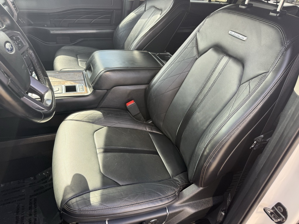 2019 Ford Expedition Platinum White at Ultimate Motorsports