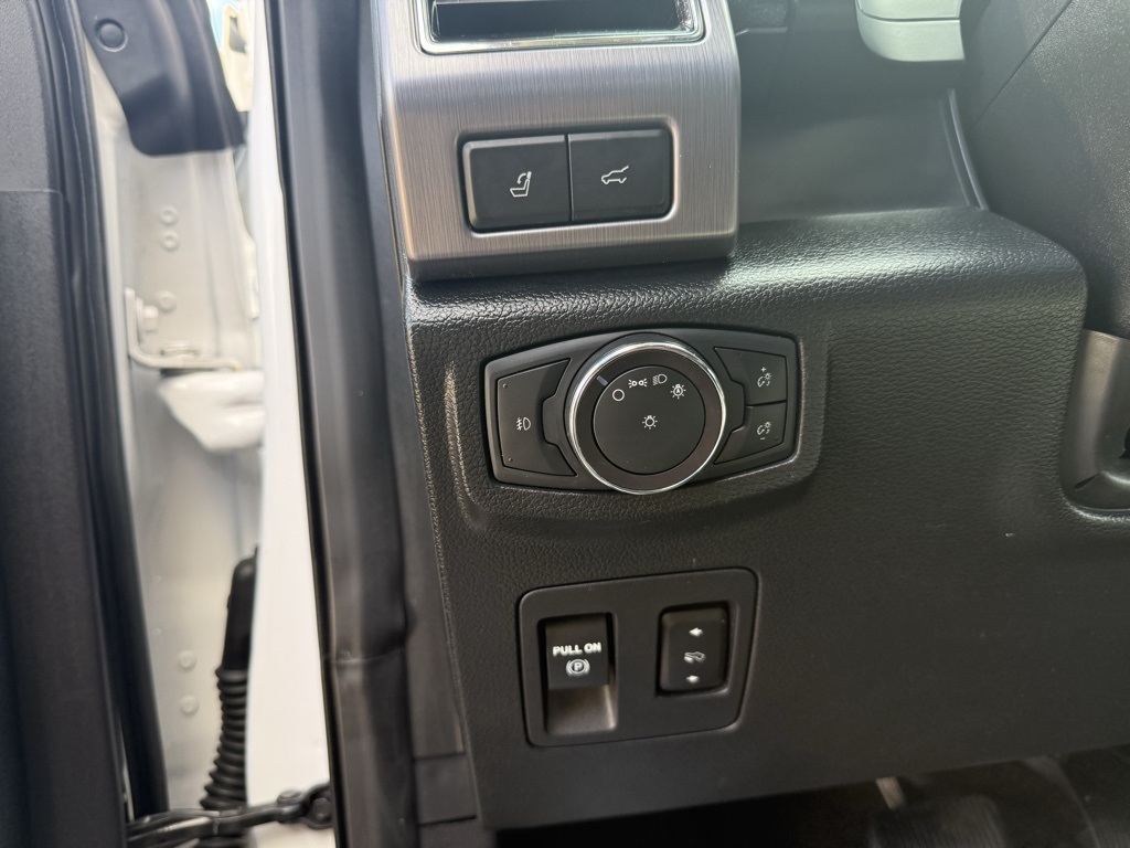 2019 Ford Expedition Platinum White at Ultimate Motorsports