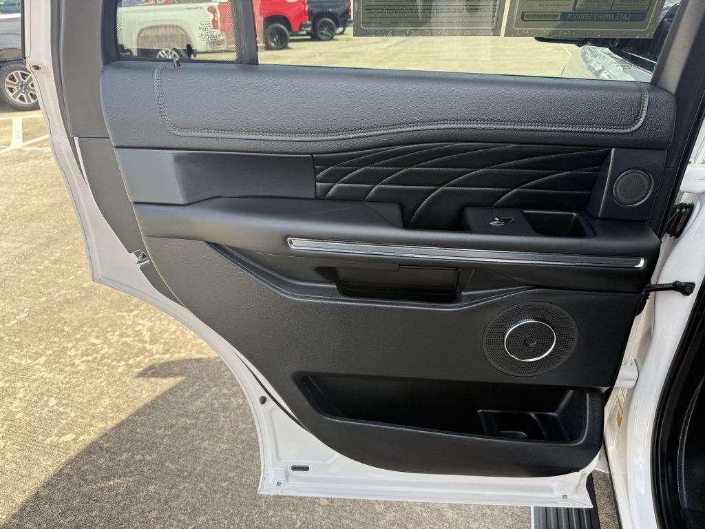 2019 Ford Expedition Platinum White at Ultimate Motorsports