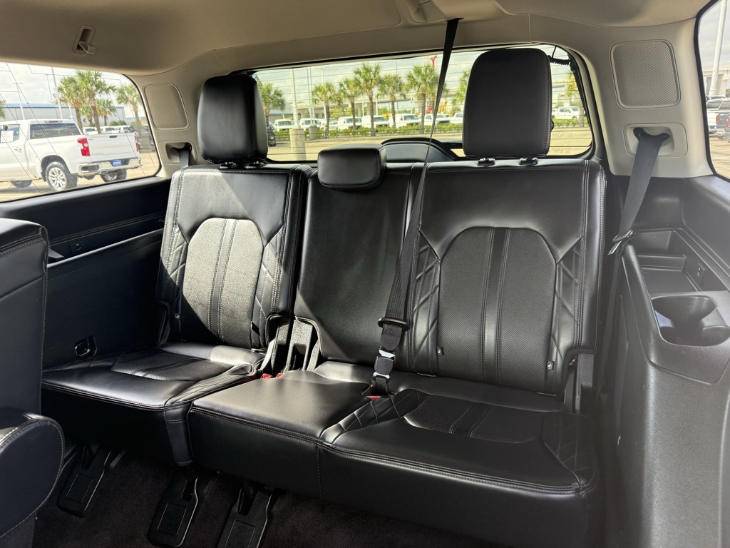 2019 Ford Expedition Platinum White at Ultimate Motorsports