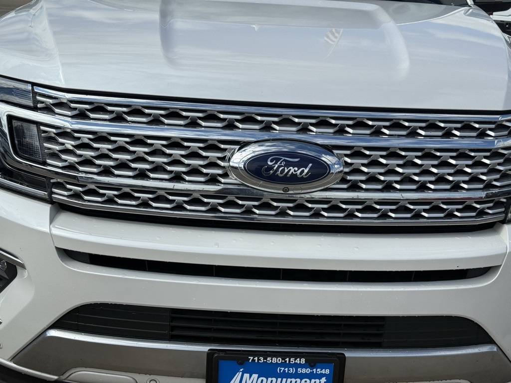 2019 Ford Expedition Platinum White at Ultimate Motorsports