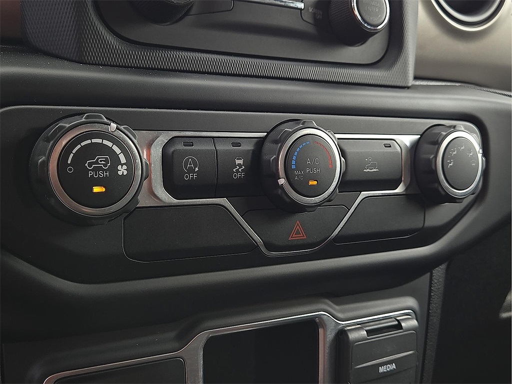 Used 2021 Jeep Gladiator For Sale in Farmington, AR