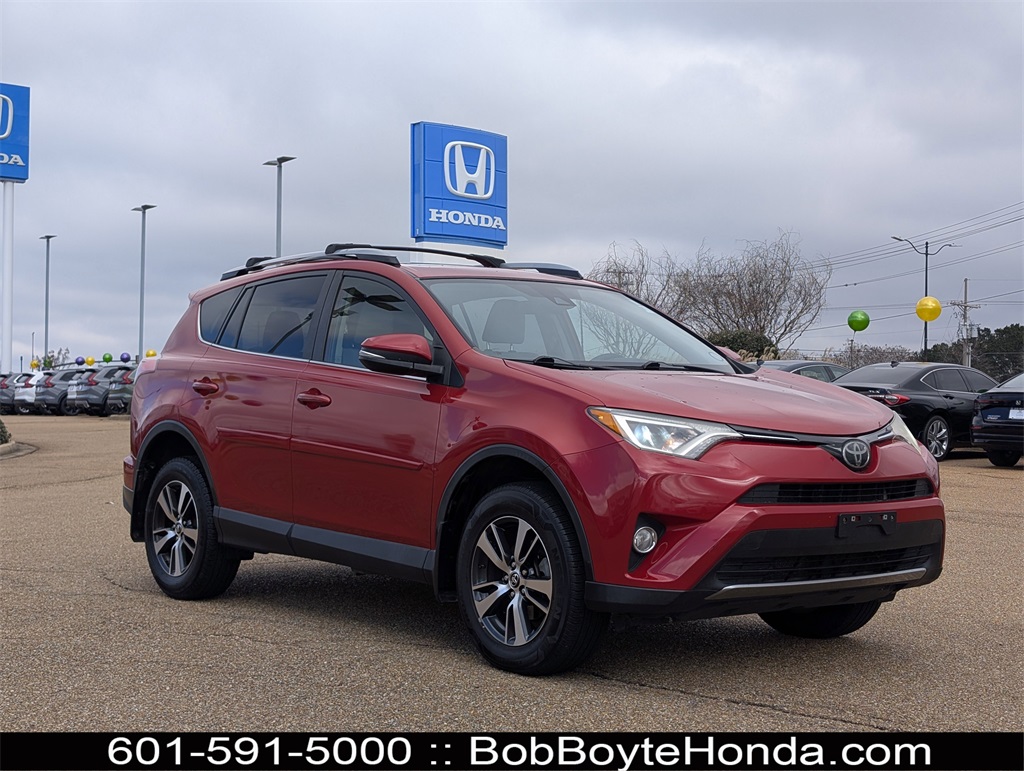 2017 Toyota RAV4 XLE