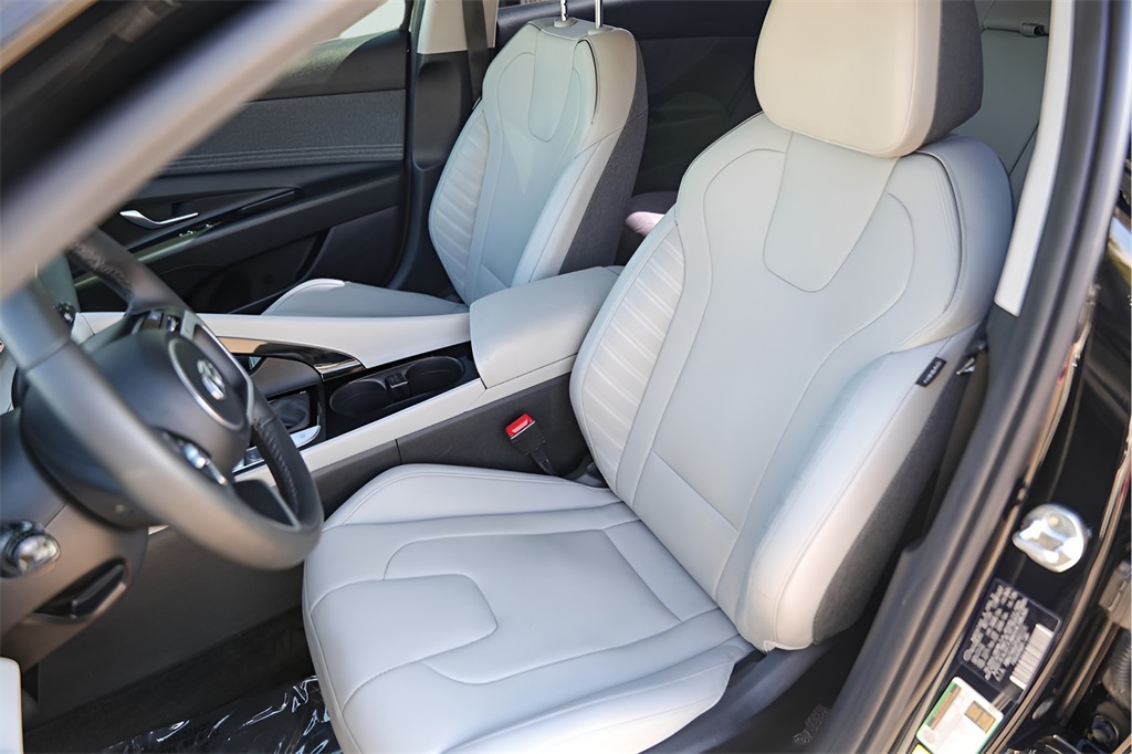 Used Car 2023 Hyundai Elantra  Limited For Sale Under $25,000 In Austin, Texas