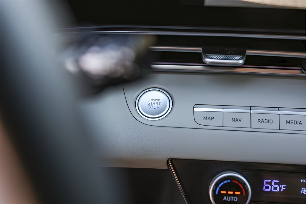 Used Car 2023 Hyundai Elantra  Limited For Sale Under $25,000 In Austin, Texas
