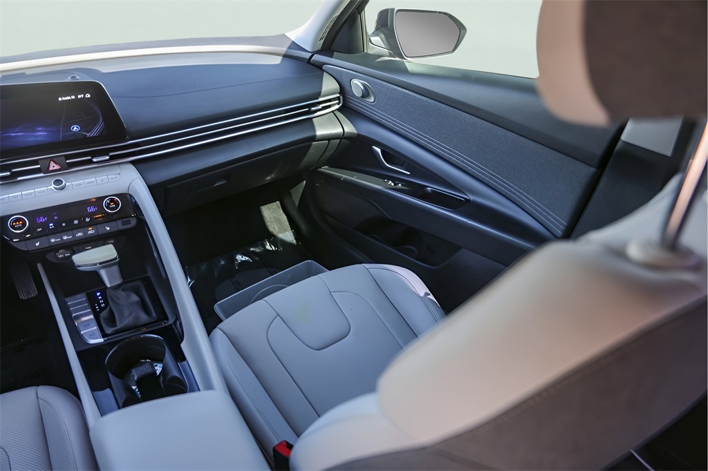 Used Car 2023 Hyundai Elantra  Limited For Sale Under $25,000 In Austin, Texas