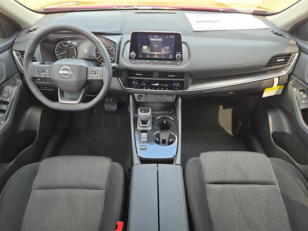 2026 Nissan Rogue SV - 4