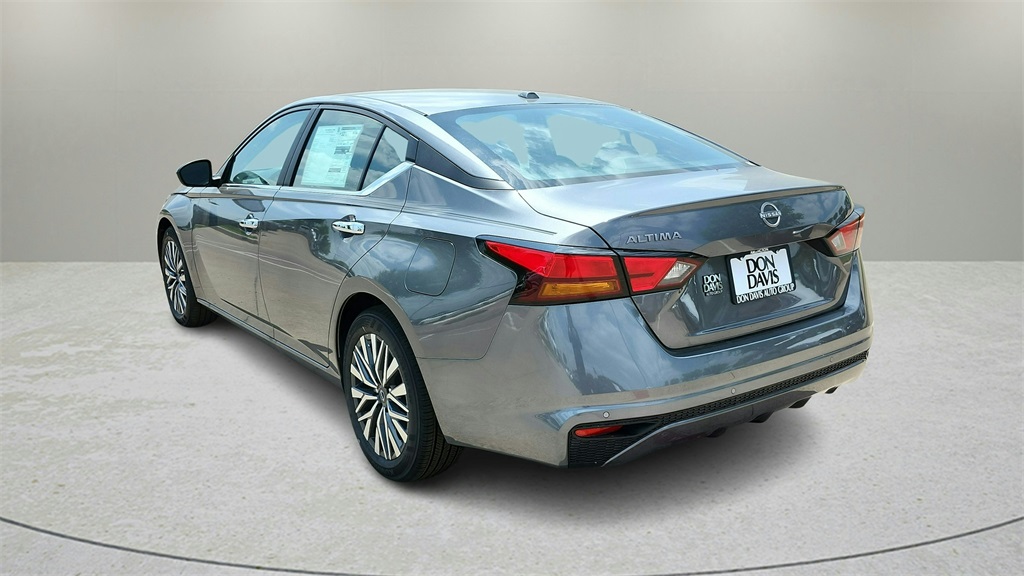 2025 Nissan Altima