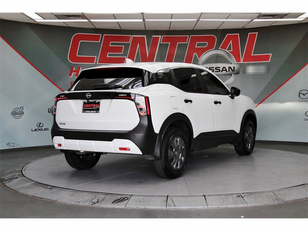 2025 Nissan Kicks S - 4