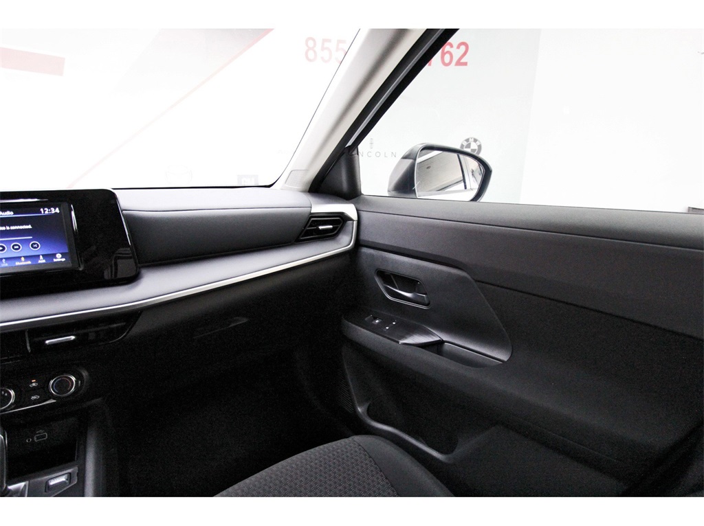 2025 Nissan Kicks S - 7