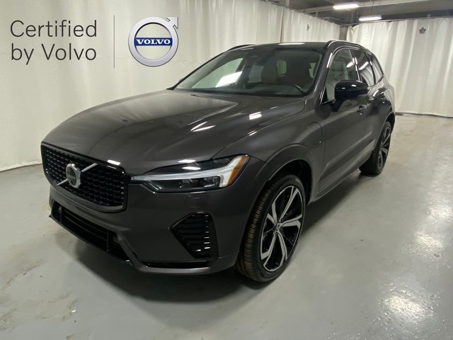 2025 Volvo XC60 Recharge T8 Ultra Dark Theme eAWD