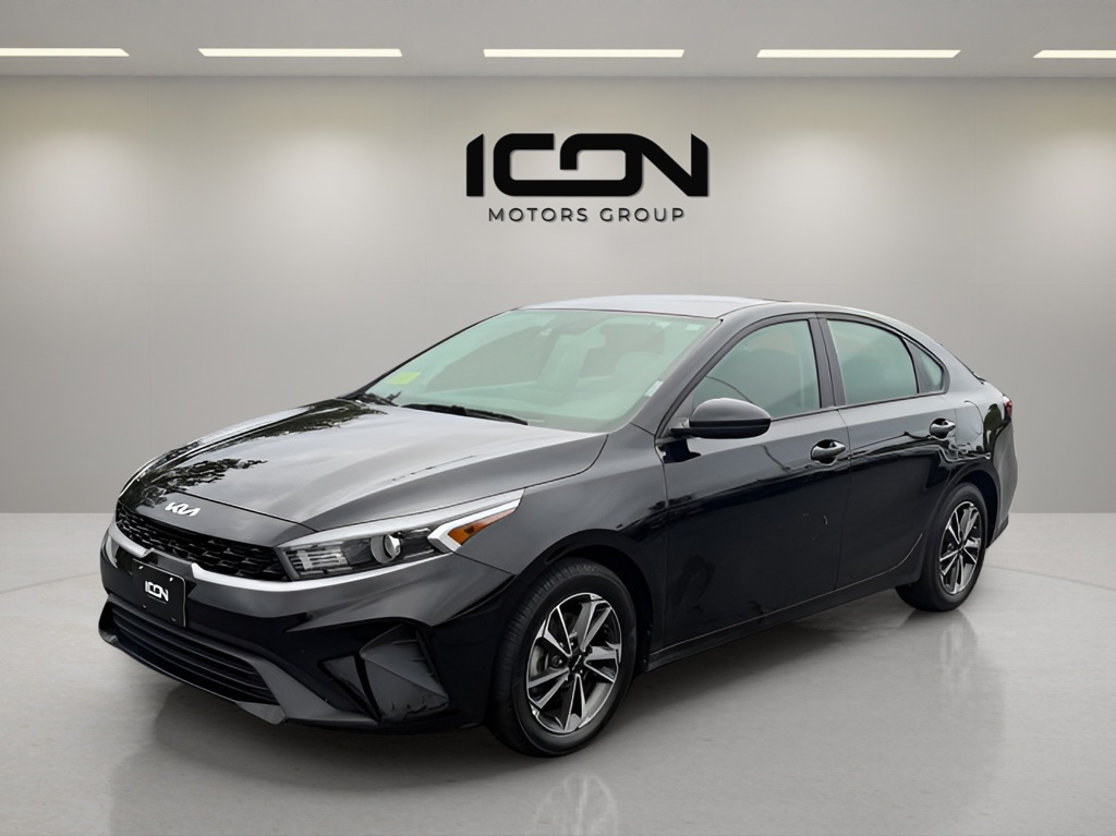 Aurora Black Pearl 2024 Kia Forte Sedan Front-Wheel Drive Continuously Variable Transmission