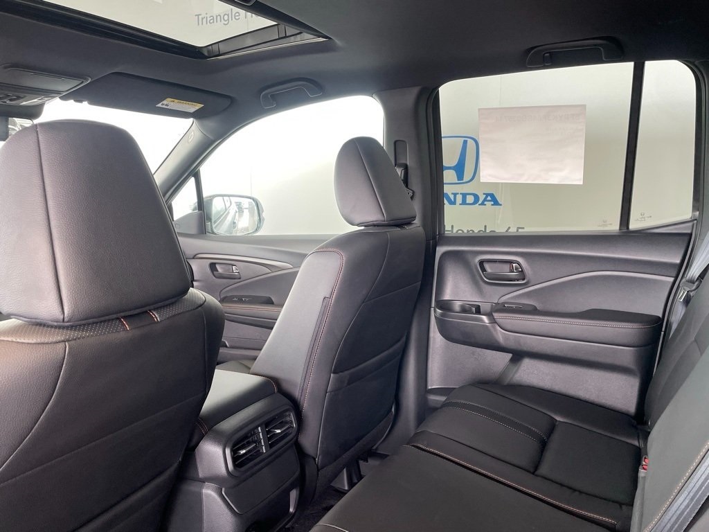Thumbnail: 2025 Honda Ridgeline - 18