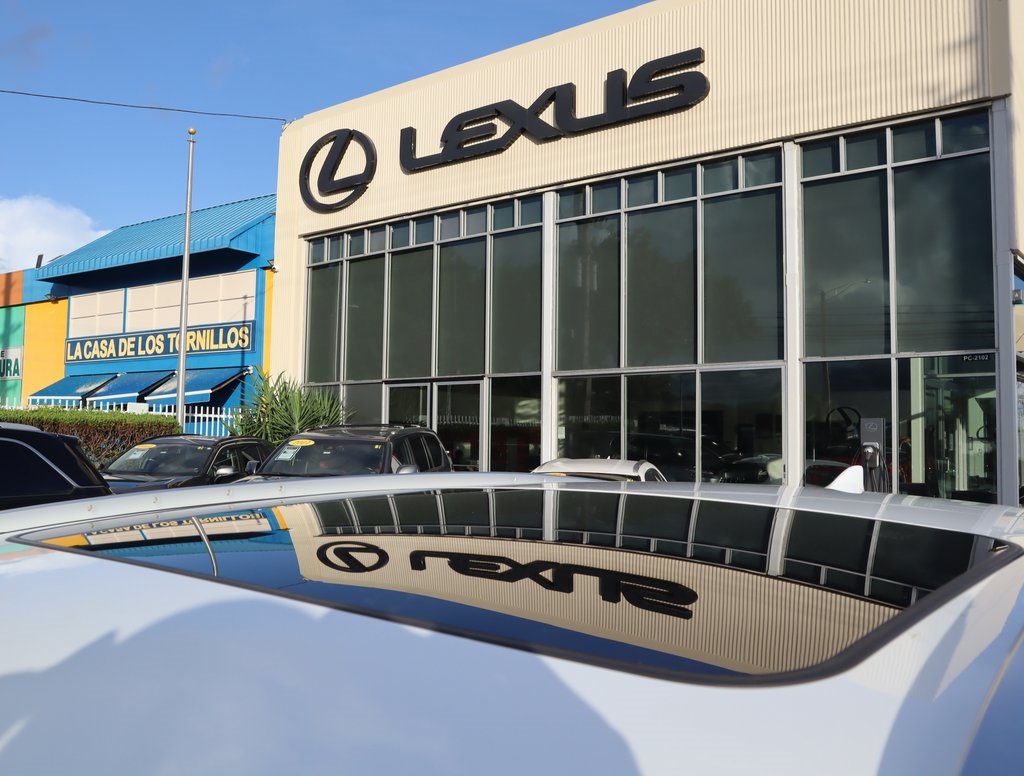 Thumbnail: 2020 Lexus UX - 11